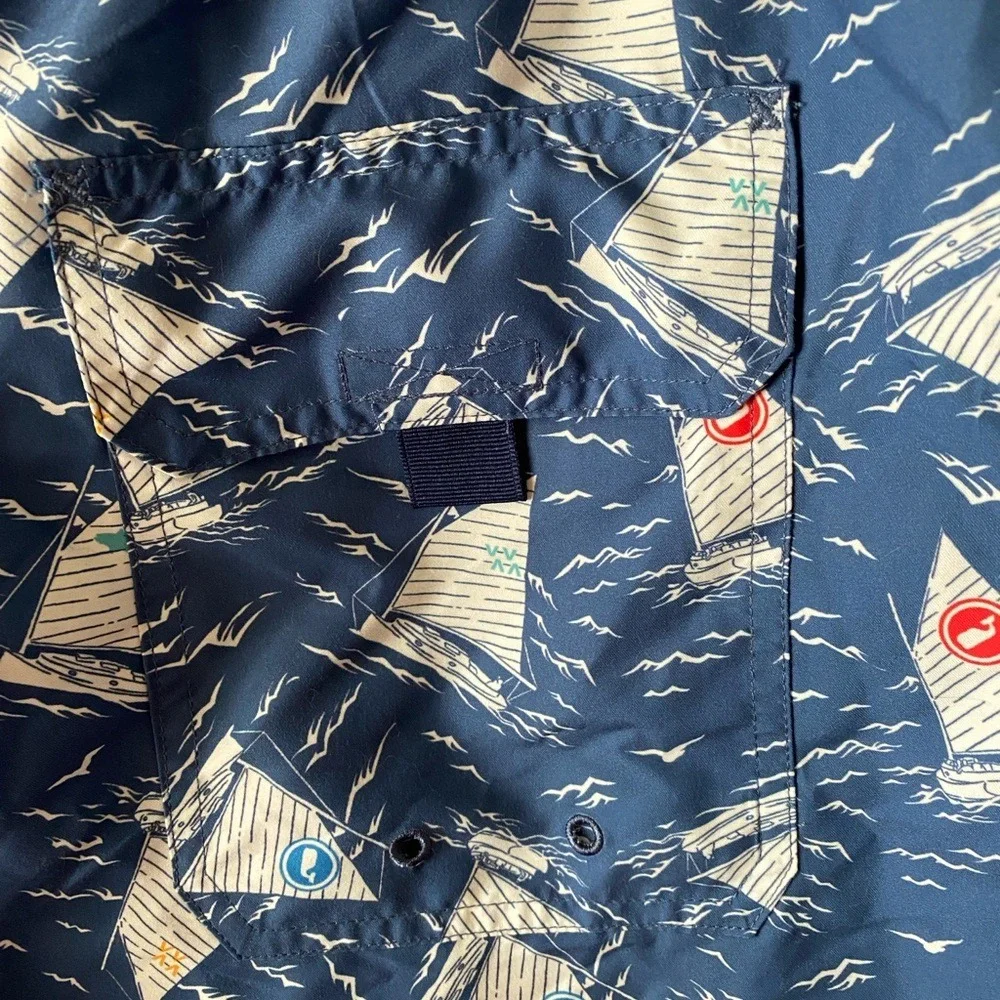 vineyard vines Blue Sailboat Whale Printed Lined 7